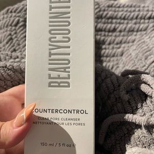 Beautycounter clear pore cleanser